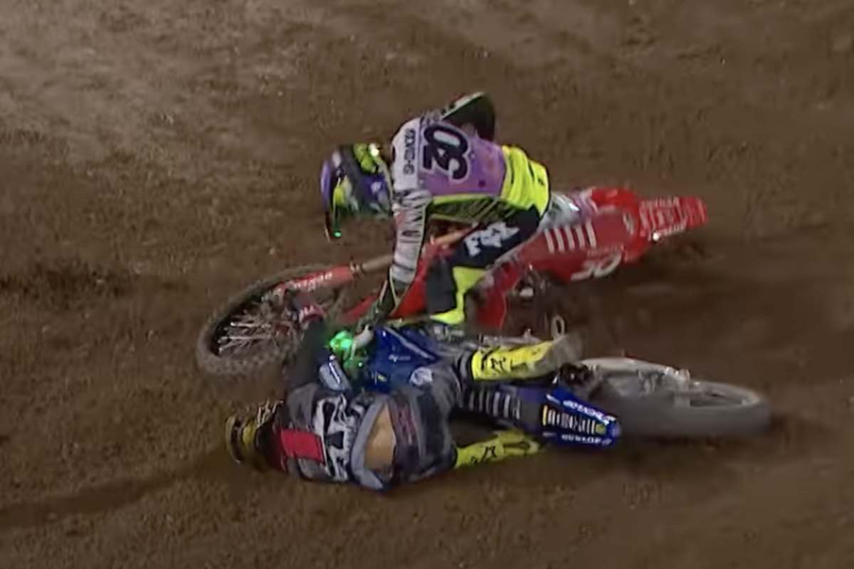 Haiden Deegan und Jo Shimoda stürzten, Deegan brach sich das Schlüsselbein