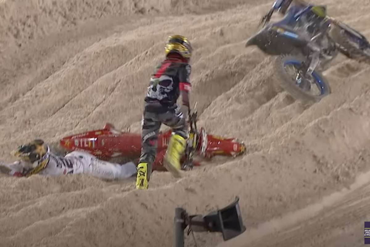 Haiden Deegan stürzte im ersten Lauf, nachdem er mit Ryder DiFrancesco kollidierte