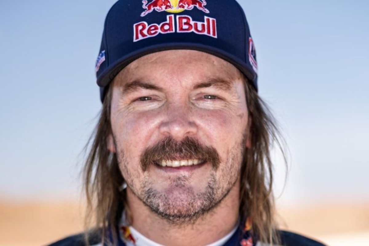 Nach unglücklichem Dakar-Ausgang 2025 strebt der Australier Toby Price als Toyota-Werksfahrer nun eine vordere Zielankunft an