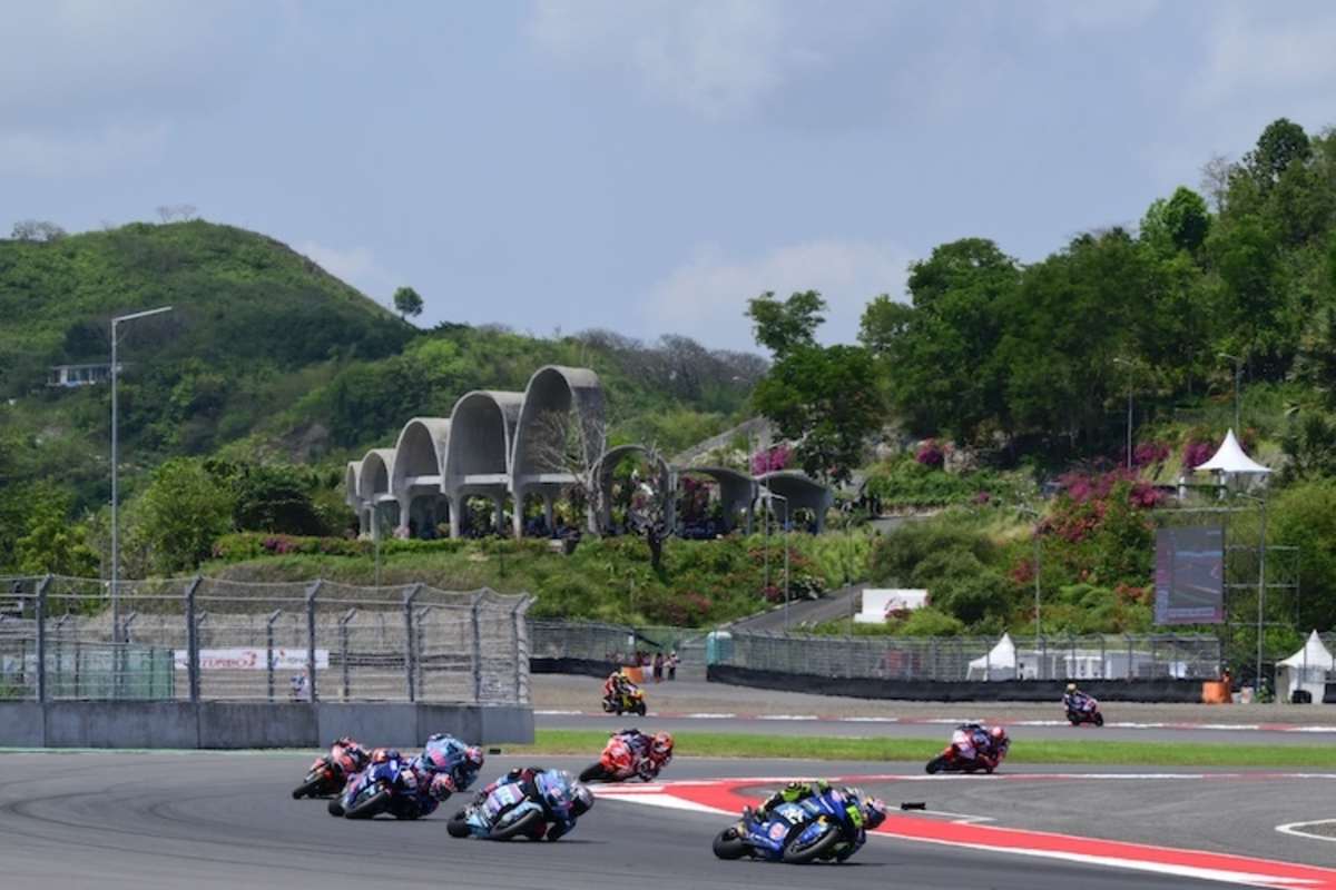 Diogo Moreira in Führung und auf dem Weg zum Moto2-Sieg in Mandalika