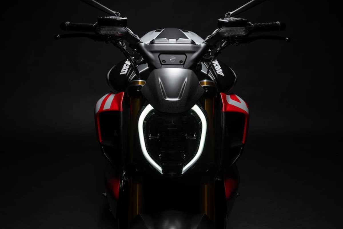 Die neue Ducati Diavel V4 RS