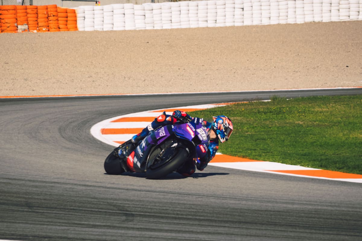 Izan Guevara auf der Yamaha M1