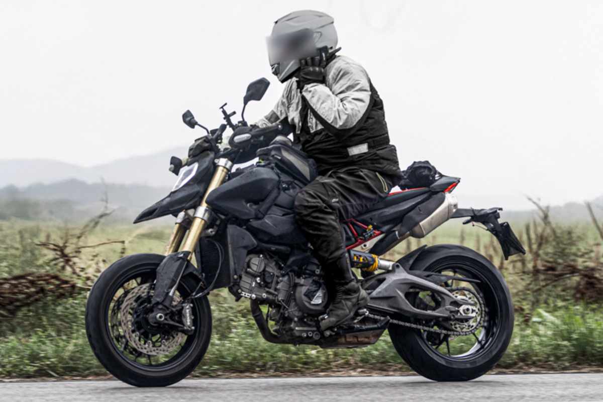 Der neue V2 mit 890 ccm zieht den Abschied vom aufwändigen Gitterrohrrahmen nach sich
