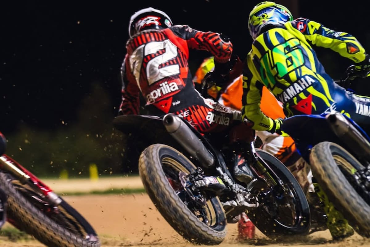 Valentino Rossi und Marco Bezzecchi