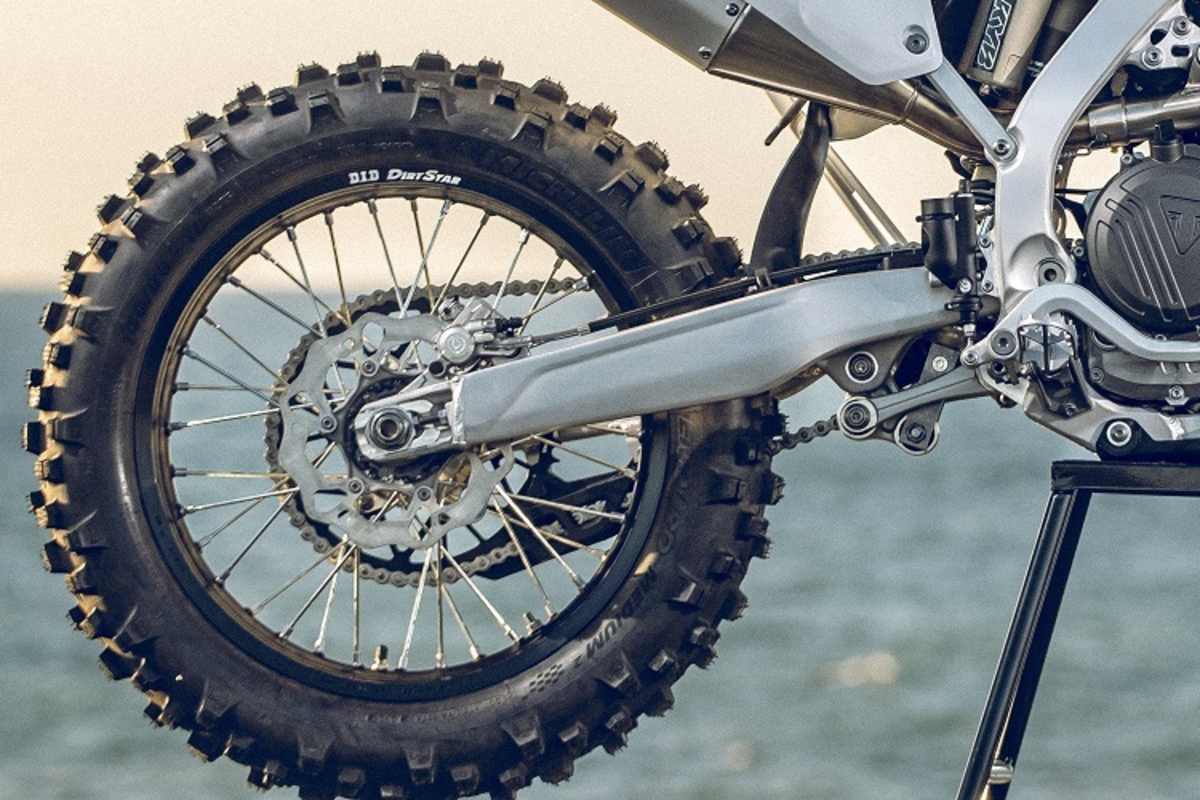 Den Enduromodellen entnommen: 18er Hinterrad für mehr Eigendämpfung des Hinterreifens