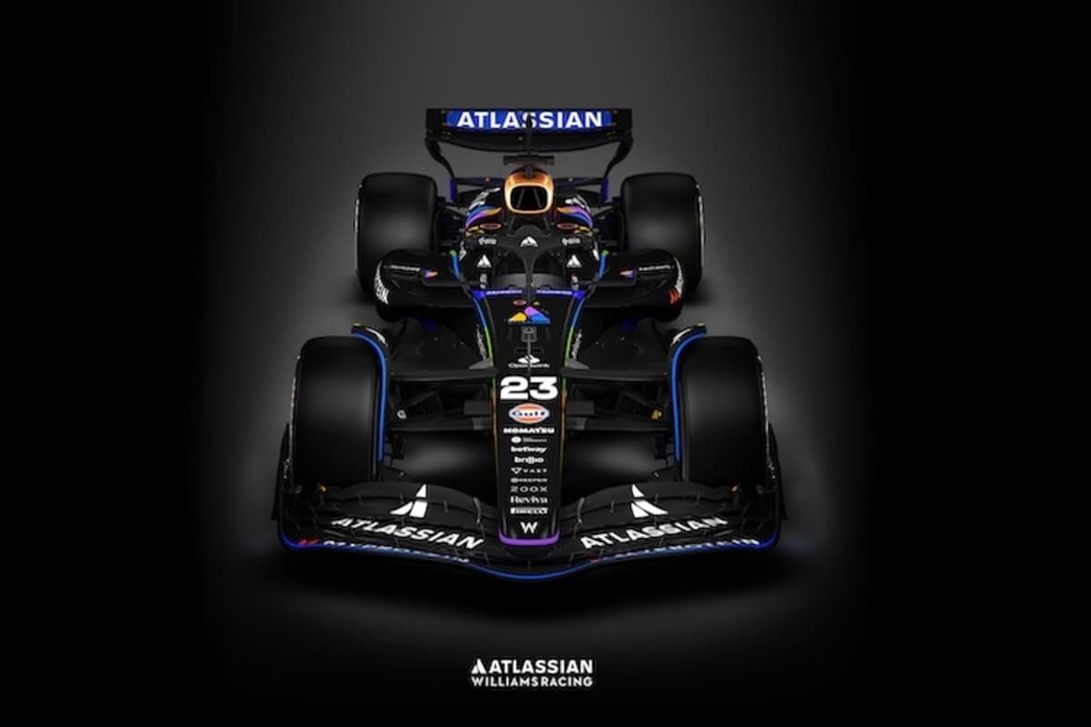 Auch auf dem Front- und Heckflügel dominiert die schwarze Farbe