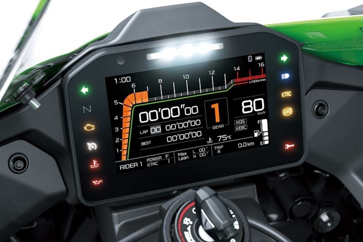 Neues TFT-Display mit anwählbarer spezifischer Rennstrecken-Anzeige