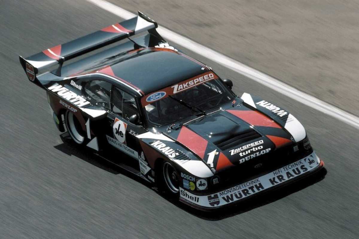 Der Super-Capri 1980 mit Ground-Effect und strittigem Heckflügel