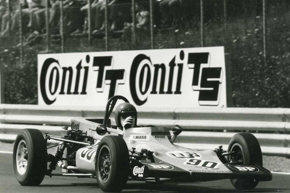 Jochen Mass im WR-Kaimann, als Sieger des EM-Laufs 1971 am Nürburgring 