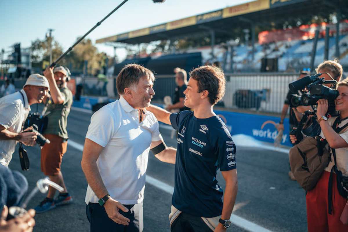 Williams-Teamchef Jost Capito mit Nyck de Vries