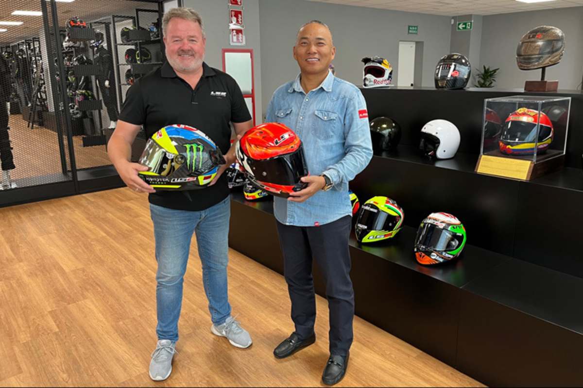 LS2-Chef Paul Liao (r.) und Vertriebsleiter Rainer Hullmann