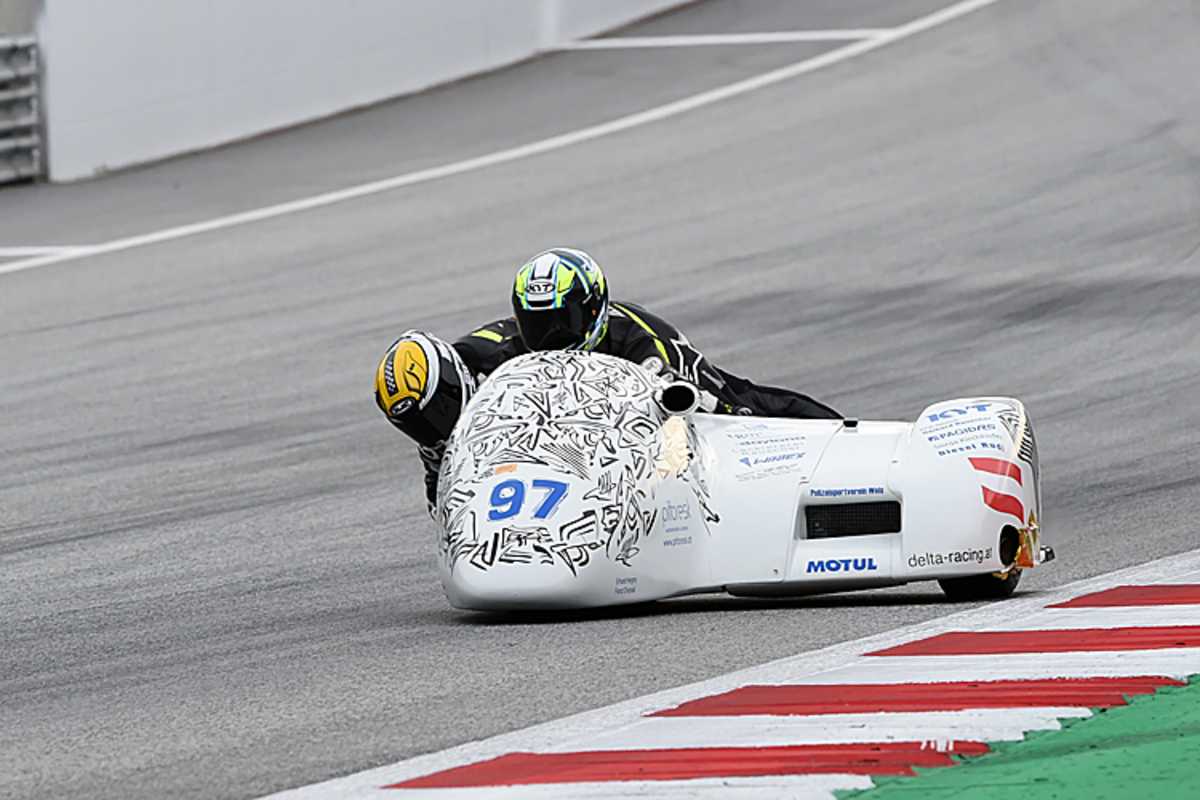 Heimvorteil für Michael Grabmüller bei der Int. Sidecar Trophy