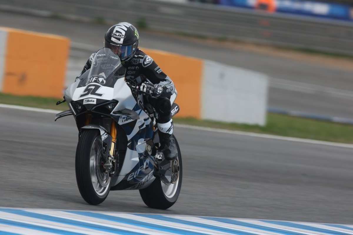 Das Superbike-Debüt von Sam Lowes mit der Ducati V4R