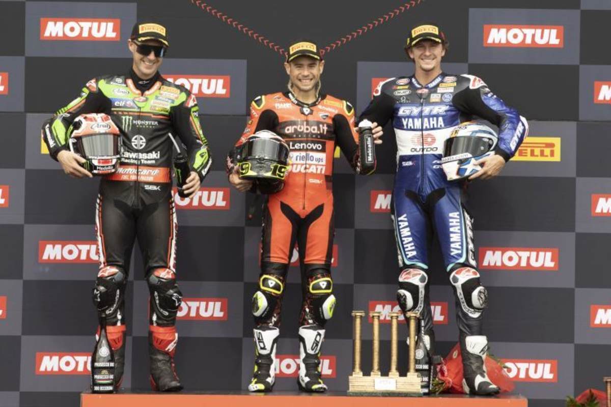 1. Rennen - Jonathan Rea, Álvaro Bautista & Garrett Gerloff