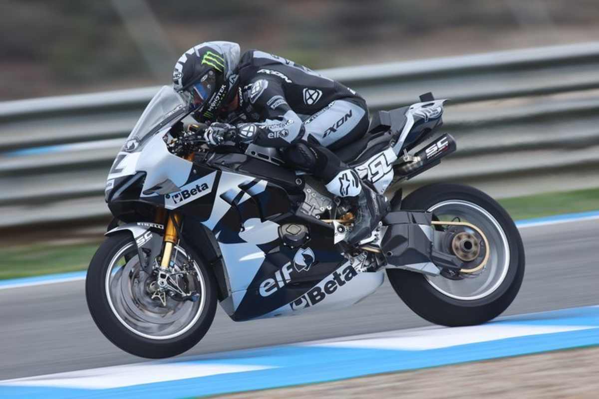 Das Superbike-Debüt von Sam Lowes mit der Ducati V4R