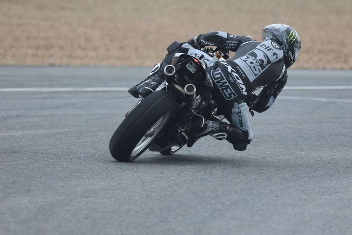 Das Superbike-Debüt von Sam Lowes mit der Ducati V4R