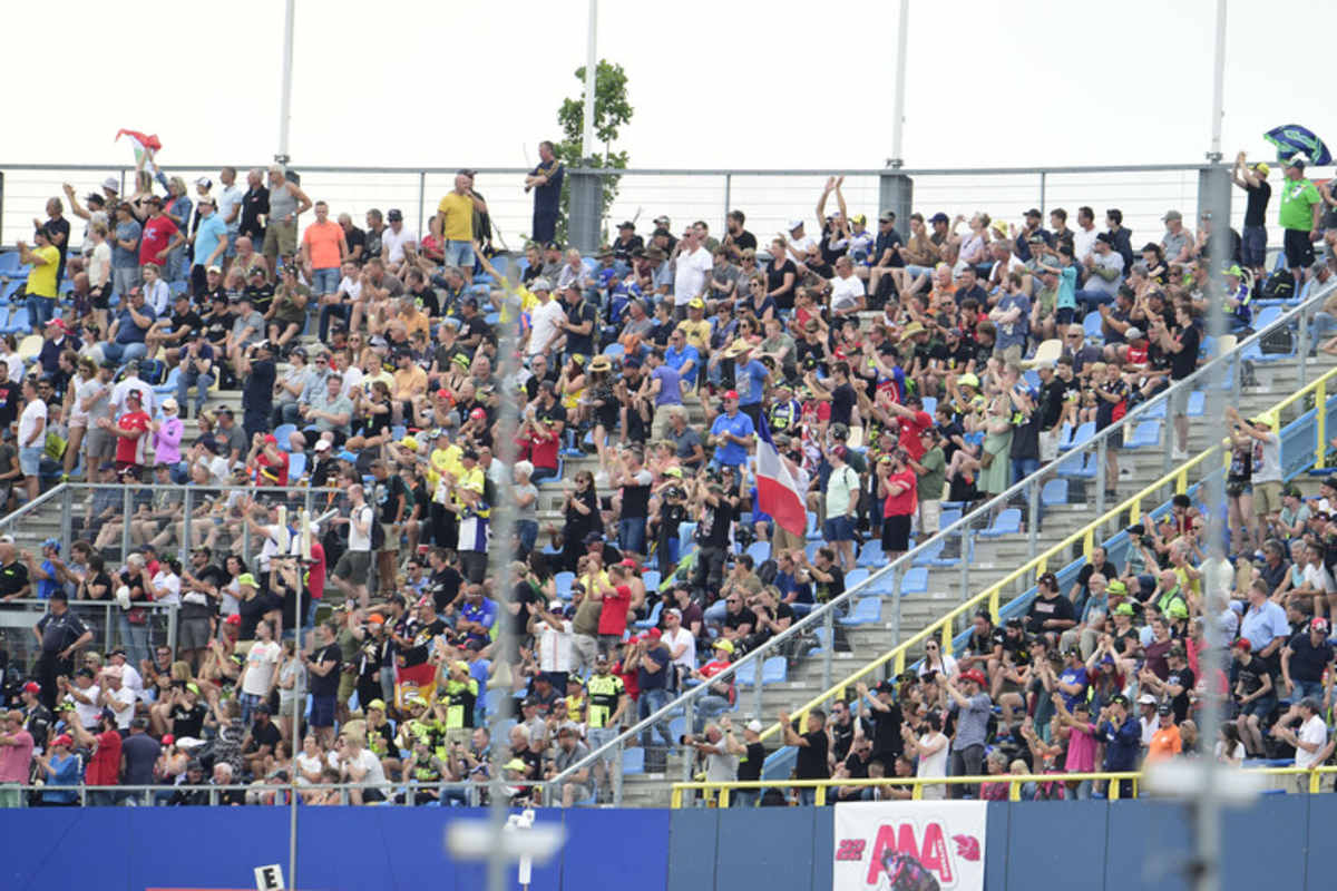 Kein Platz auf den Tribünen blieb am Sonntag frei