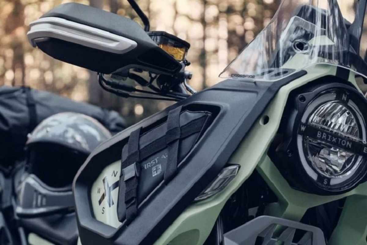 Pessimistisch? Erste Hilfe Kit griffbereit in einer Aussparrung am Tank