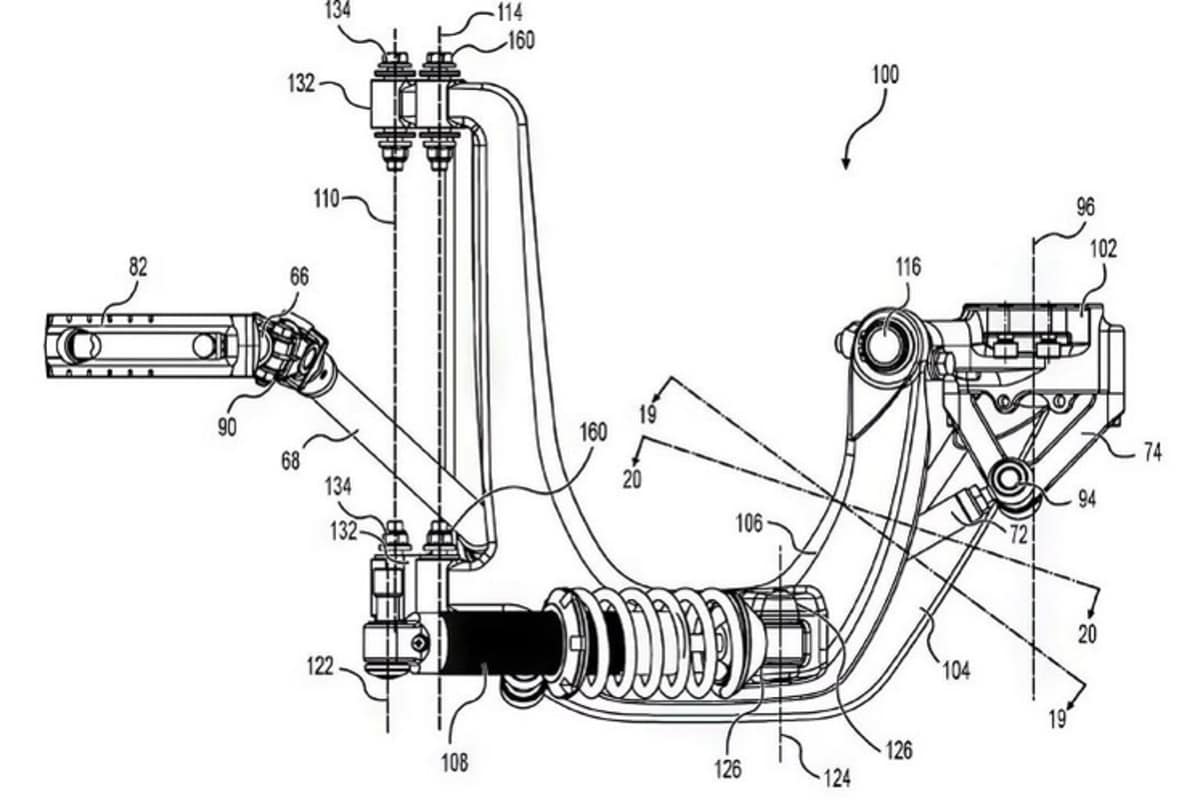 Blick von oben bei ausgebautem Rad: Den Lenkeinschlag nach links bechränkt die Einarmschwinge  
