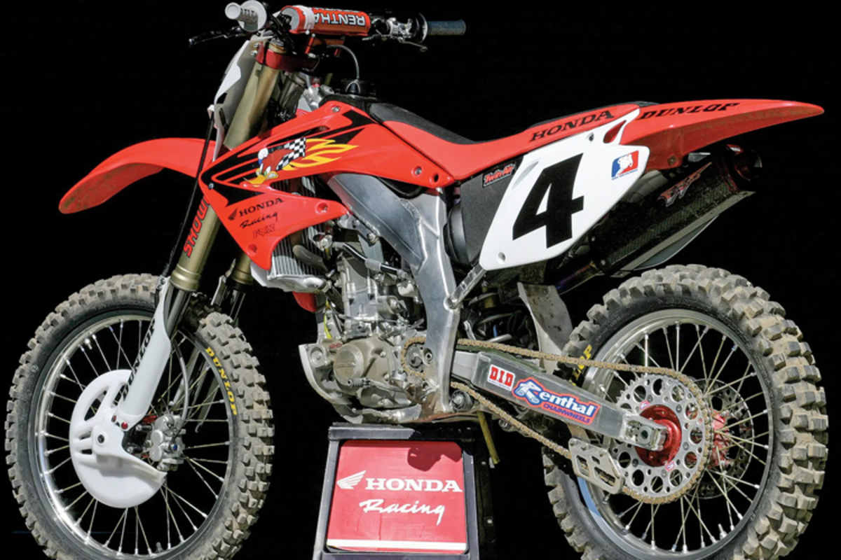 Die Viertakt Honda CRF450, mit der Ricky Carmichael 2004 die US-Motocrossmeisterschaften gewann