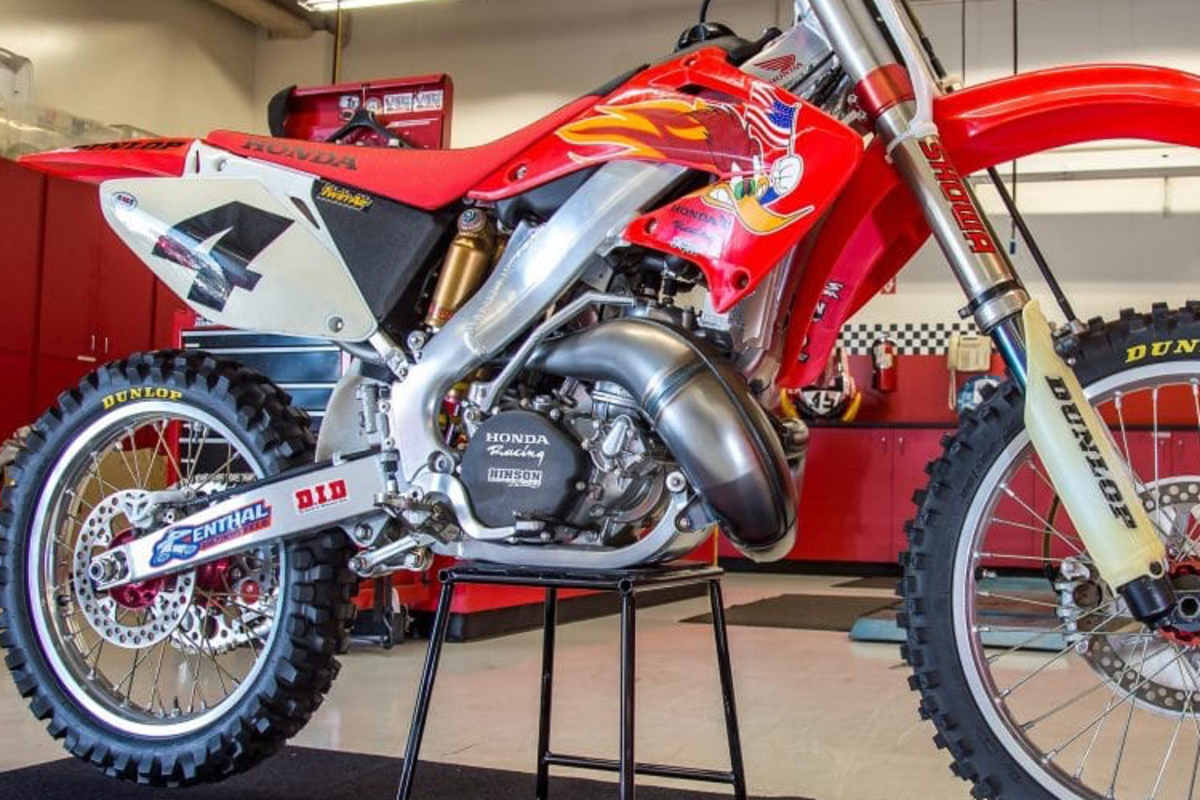 2003 gewann Ricky Carmichael mit der Zweitakt Honda CR250 die US Nationals