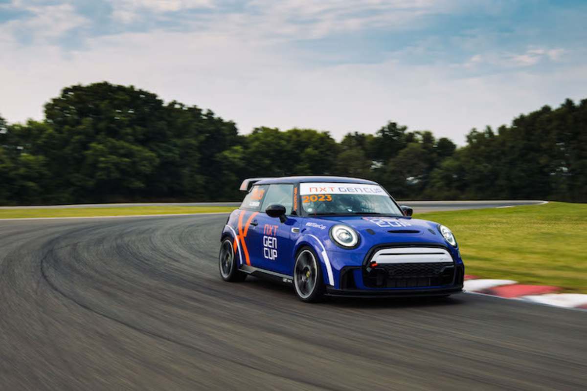 Der vollelektrische LRT NXT 1 kommt im NXT Gen Cup zum Einsatz