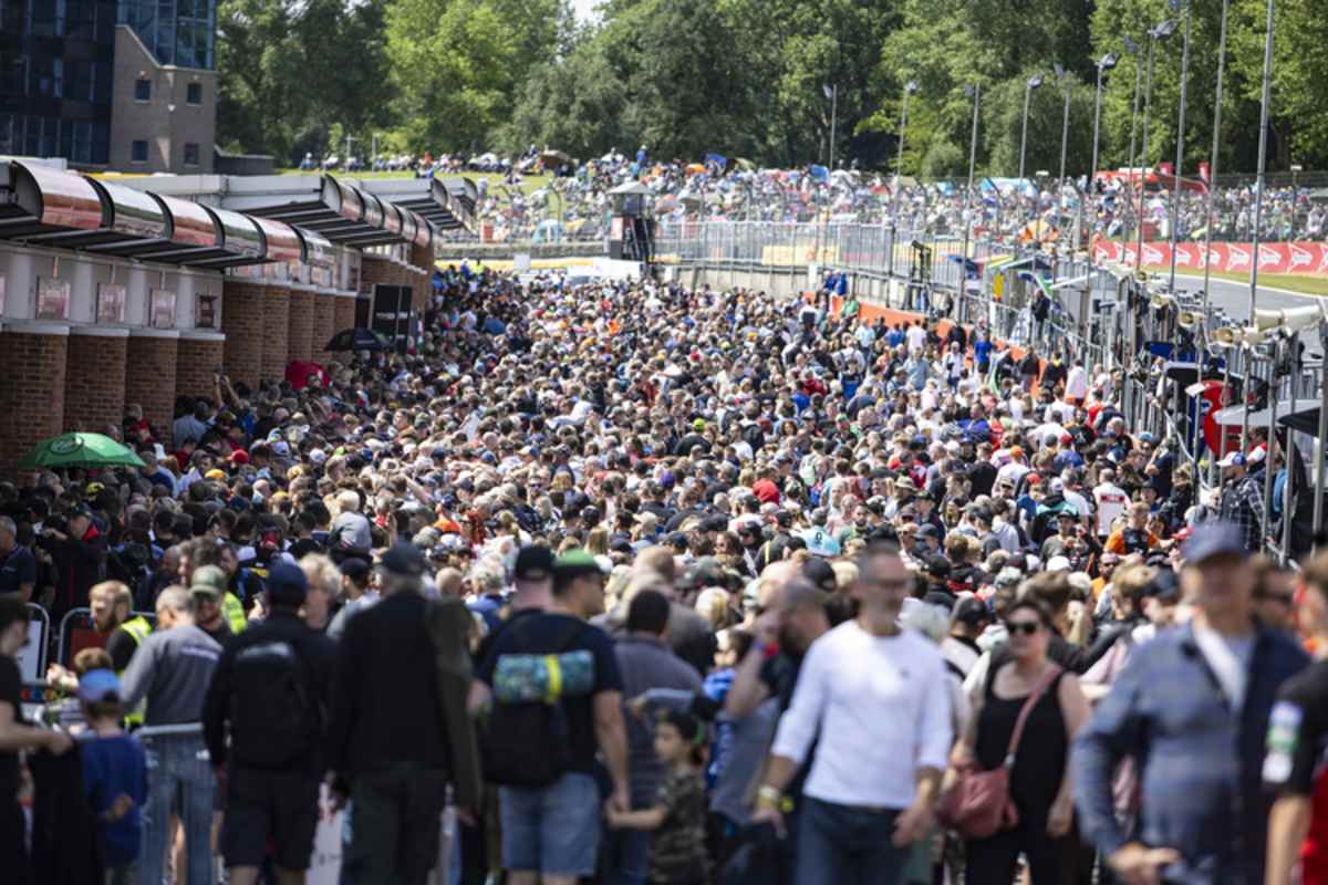 Die Fans lieben Brands Hatch