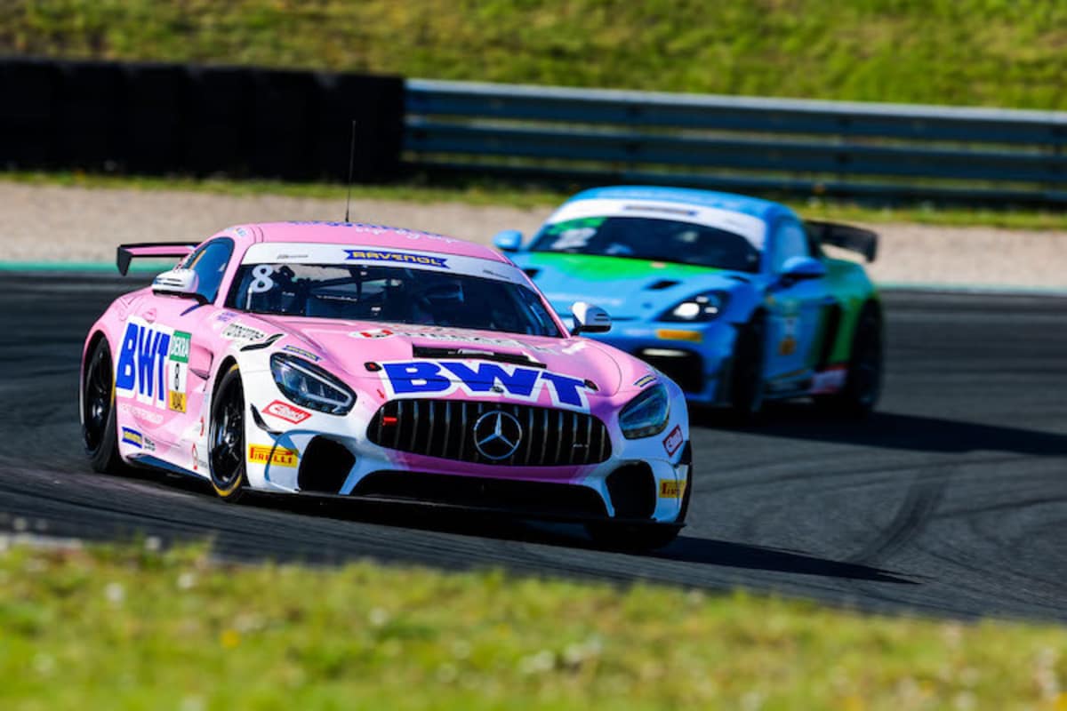 Sechs Mercedes-AMG GT4 starten in der Rennserie 
