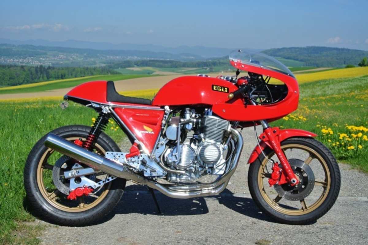 Traummotorräder einer ganzen Motorradgeneration: Getunter Motor der Honda CB900 Bol d'Or im Egli-Fahrwerk  