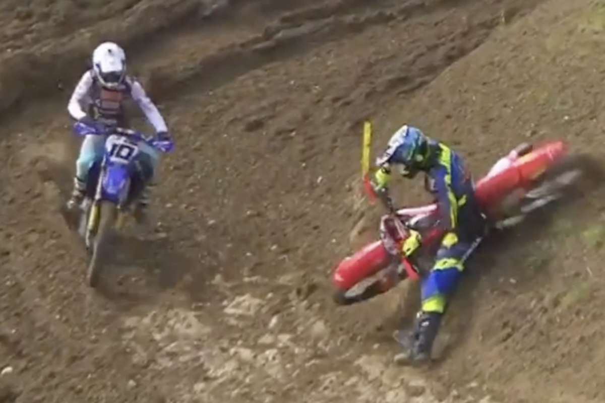 Mitchell Evans stürzte