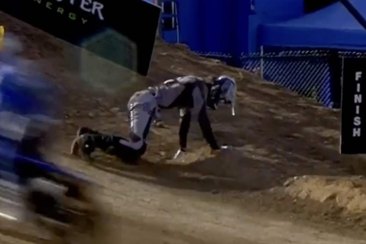 Mitch Evans stürzte per Highriser und musste das Rennen beenden