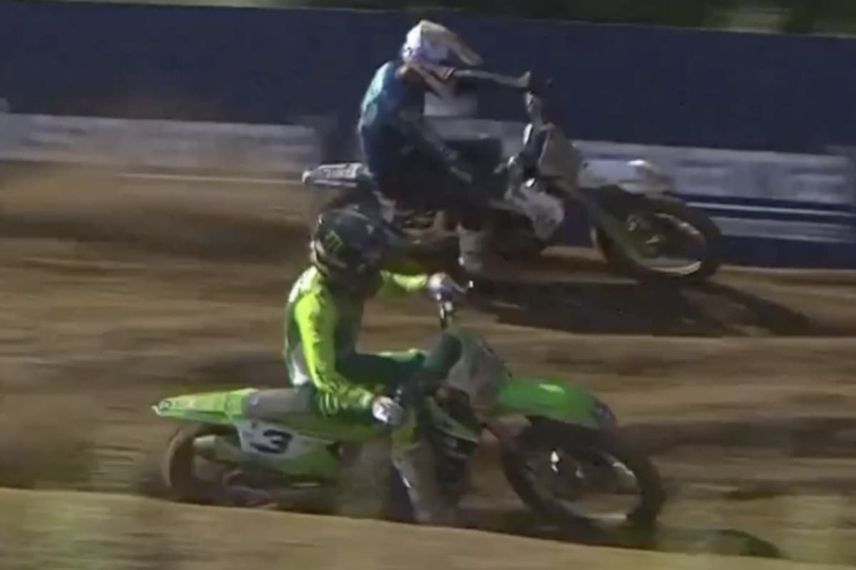 Bogers im Duell gegen Romain Febvre im zweiten Lauf