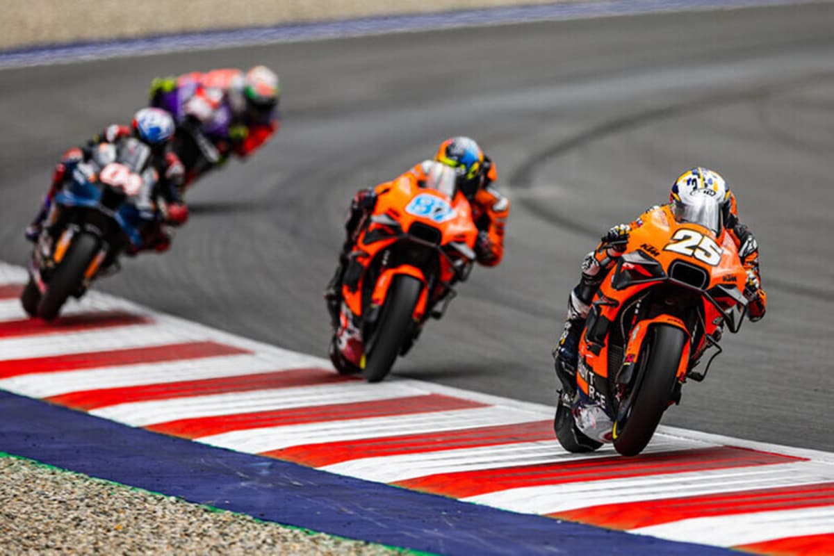 Spielberg-GP 2022: Fernández (25) vor seinem Tech3-Teamkollegen Remy Gardner