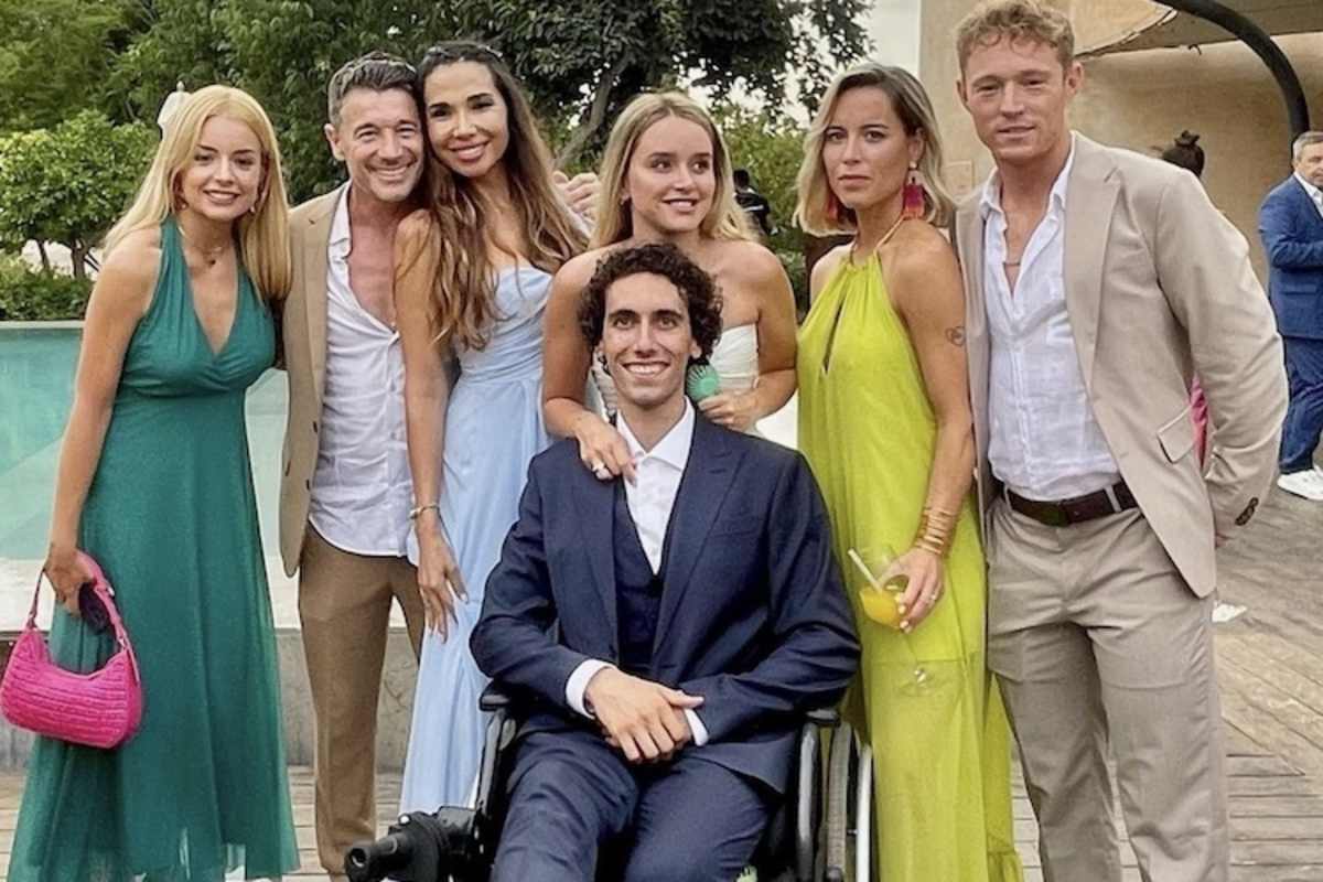 Alex Rins mit Teamchef Lucio Cecchinello (links) und Dakota Mamola (rechts)