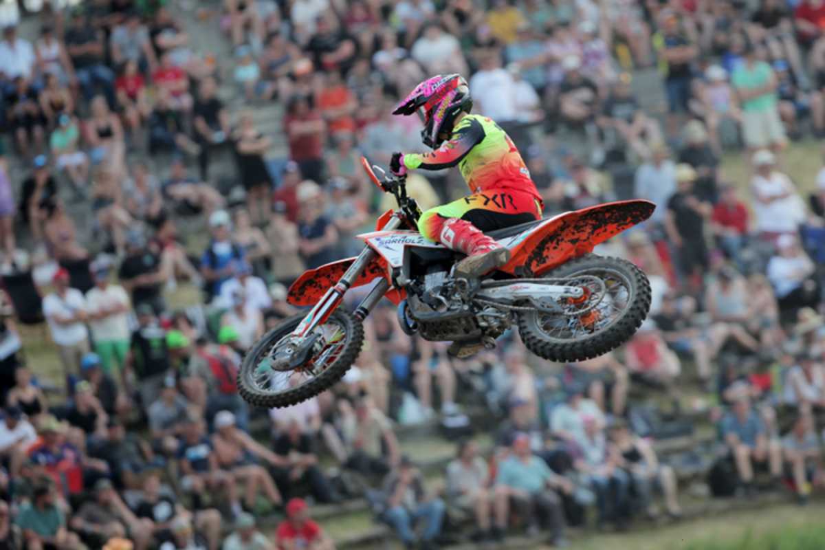 Henry Jacobi vor 25.000 Zuschauern im Talkessel