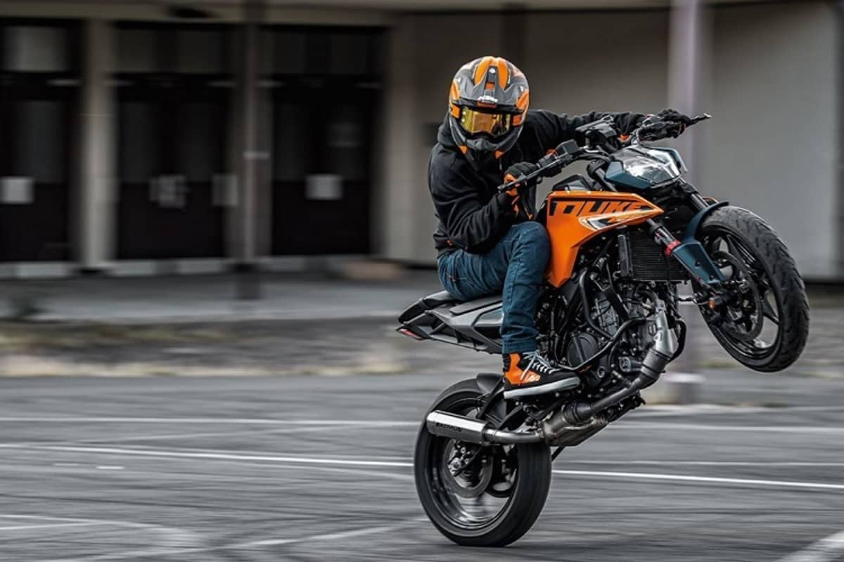 KTM 125 Duke: Vollwertiges Motorrad für die Führerscheinklasse A1 