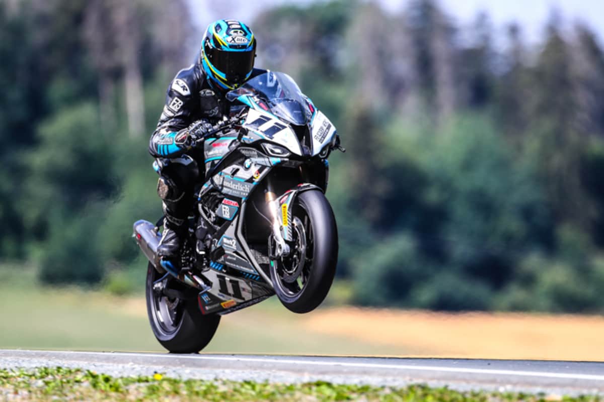 IDM Superbike mit Leon Langstädtler