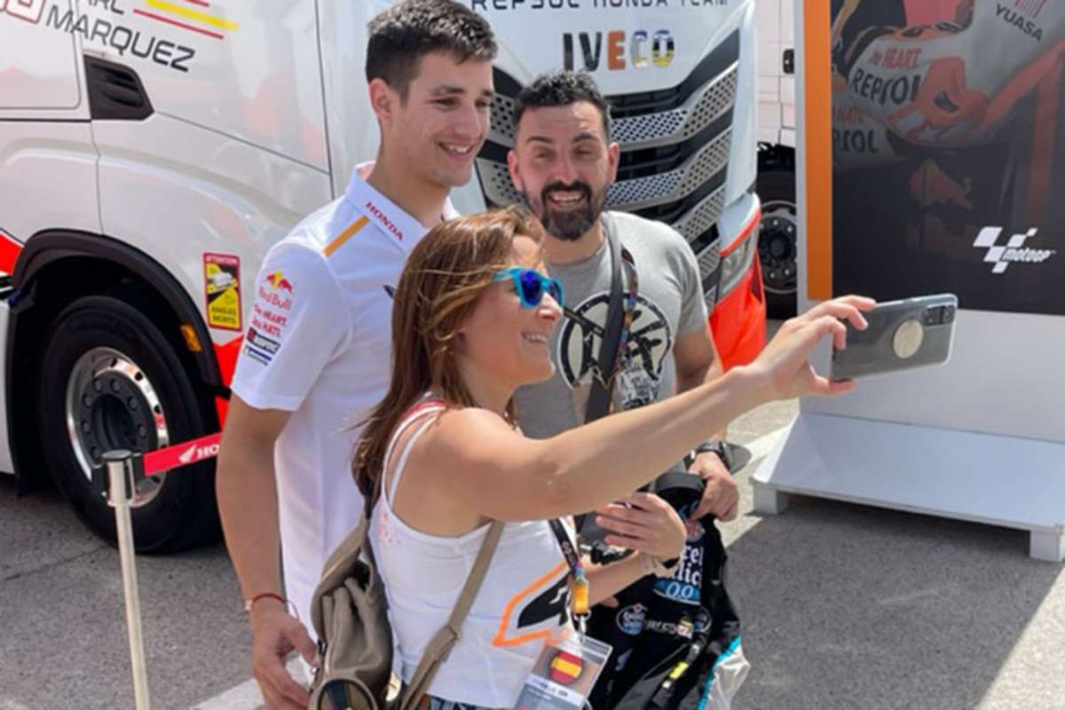 Ersetzt Marc Márquez: Iker Lecuona heute in Jerez in der Repsol-Teamuniform