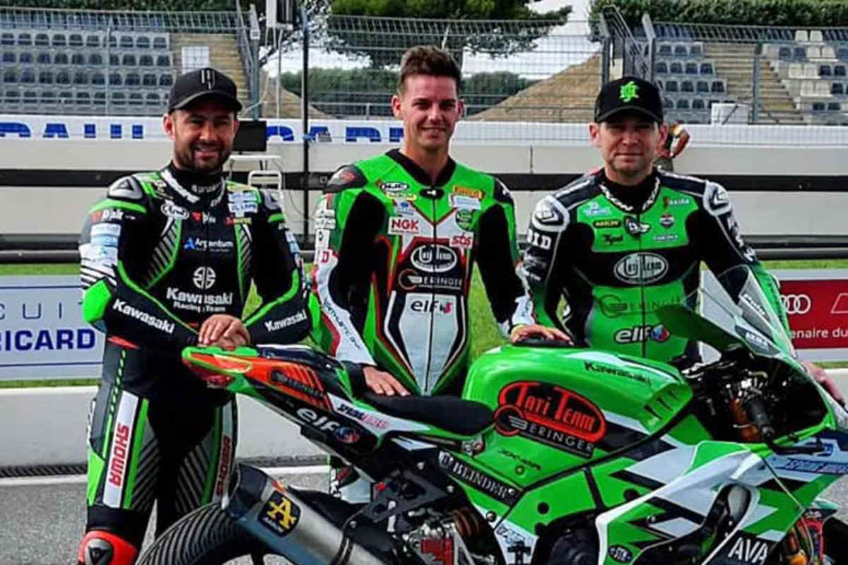 Leon Haslam und Bastien Mackels (v.li)