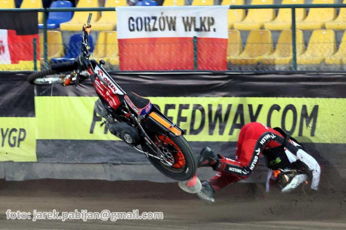 Mateusz Cierniak musste einen Crash wegstecken