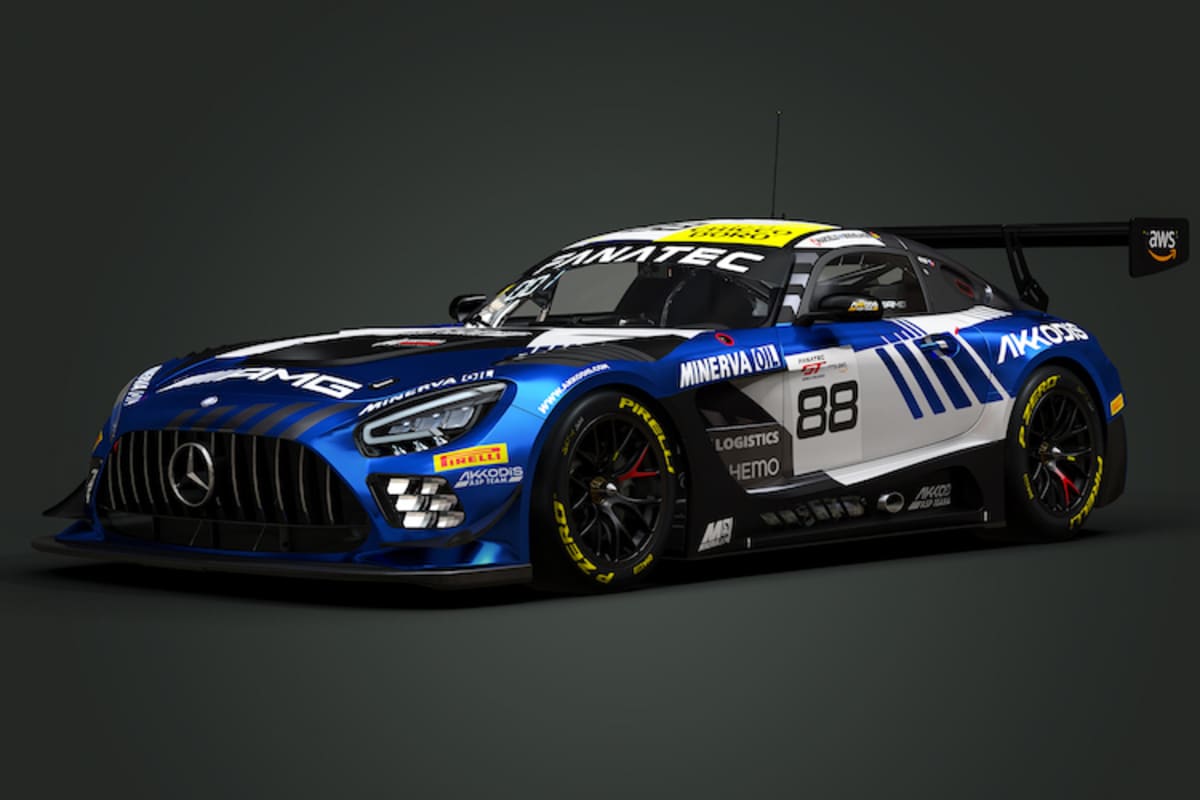 Mit Jules Gounon und Raffaele Marciello steuern zwei Vorjahressieger die #88