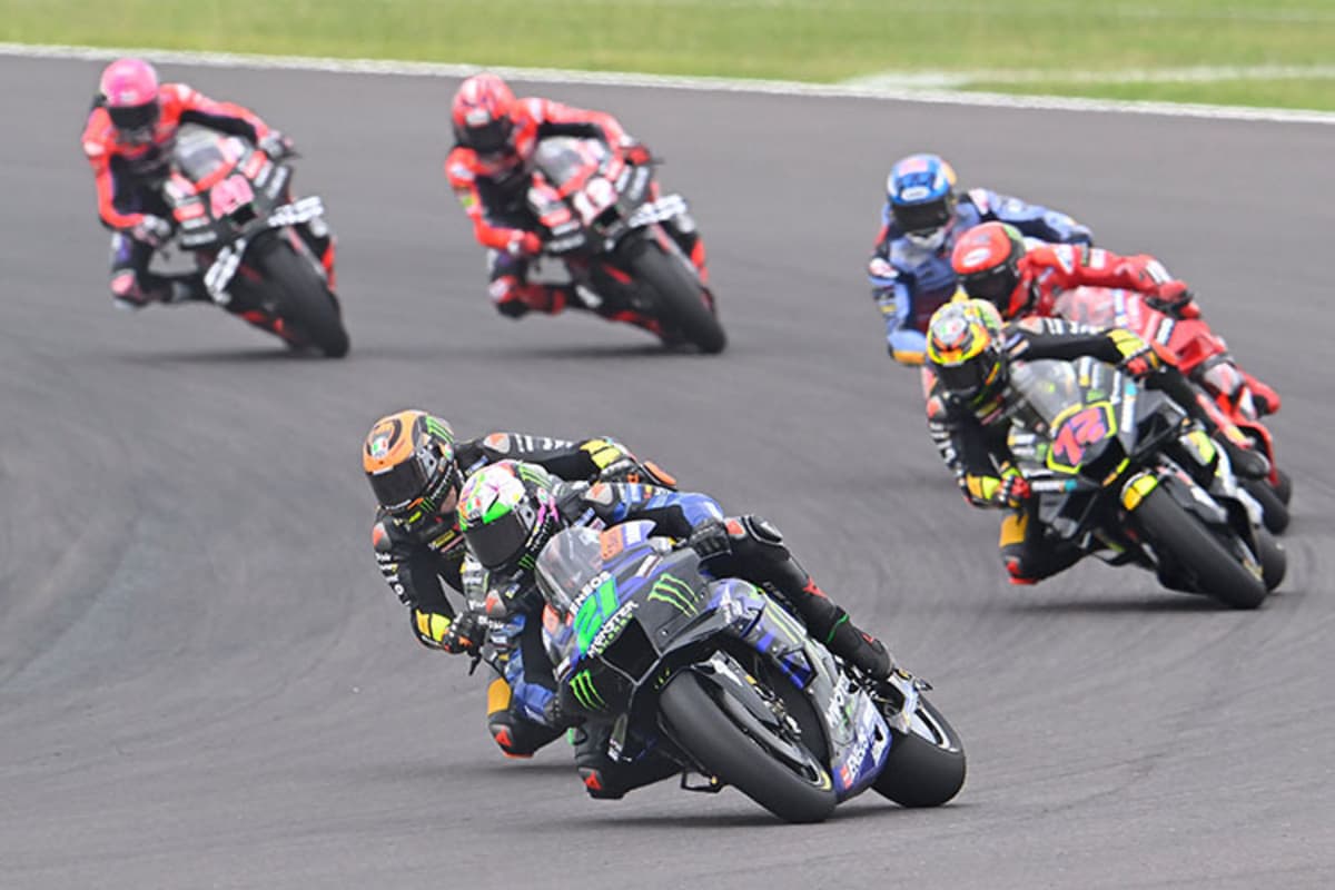 Franco Morbidelli (21) vor Marini, Bezzecchi (72), Bagnaia, Alex Márquez, Viñales und Aleix Espargaró