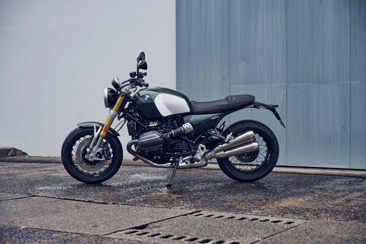 Auf 2024 kommt Euro5+: Die BMW R12 nineT rüstet sich mit neuer Airbox und Doppelrohr-Auspuff