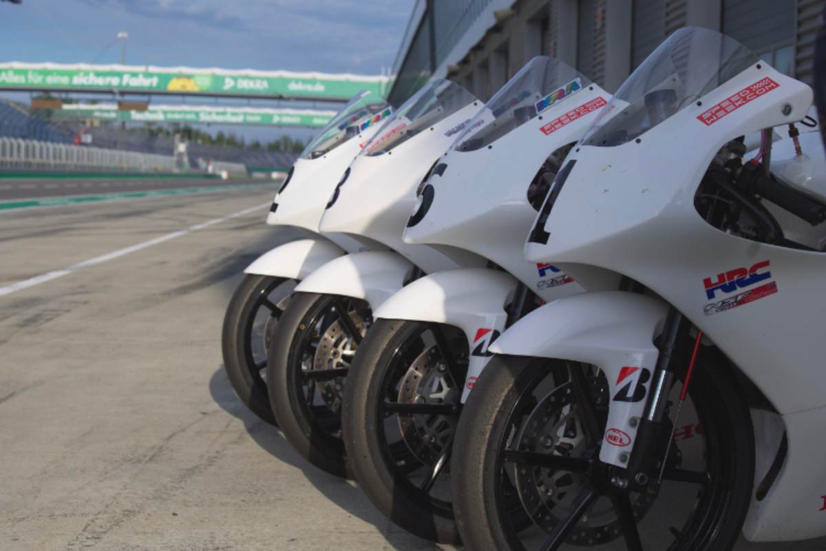 Stefan Bradl setzt in seinem Nachwuchsprojekt auch auf Honda NSF250R