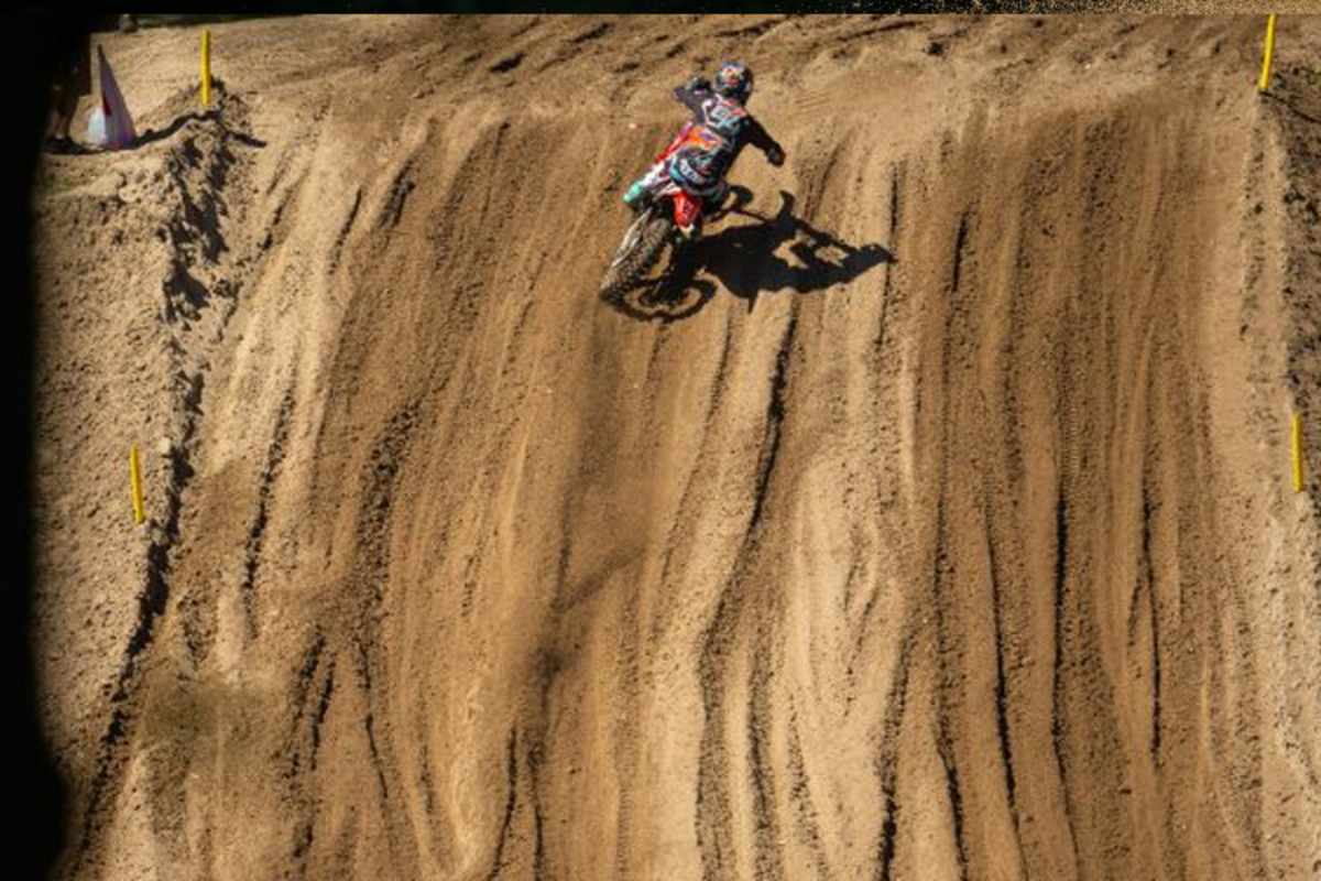 Im Sand von Southwick fuhren sich tiefe Spurrillen heraus