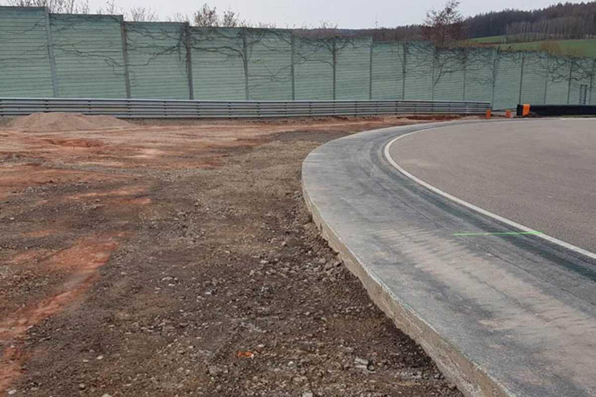 Kurve 13: Hier gibt es jetzt Platz für die Long Lap