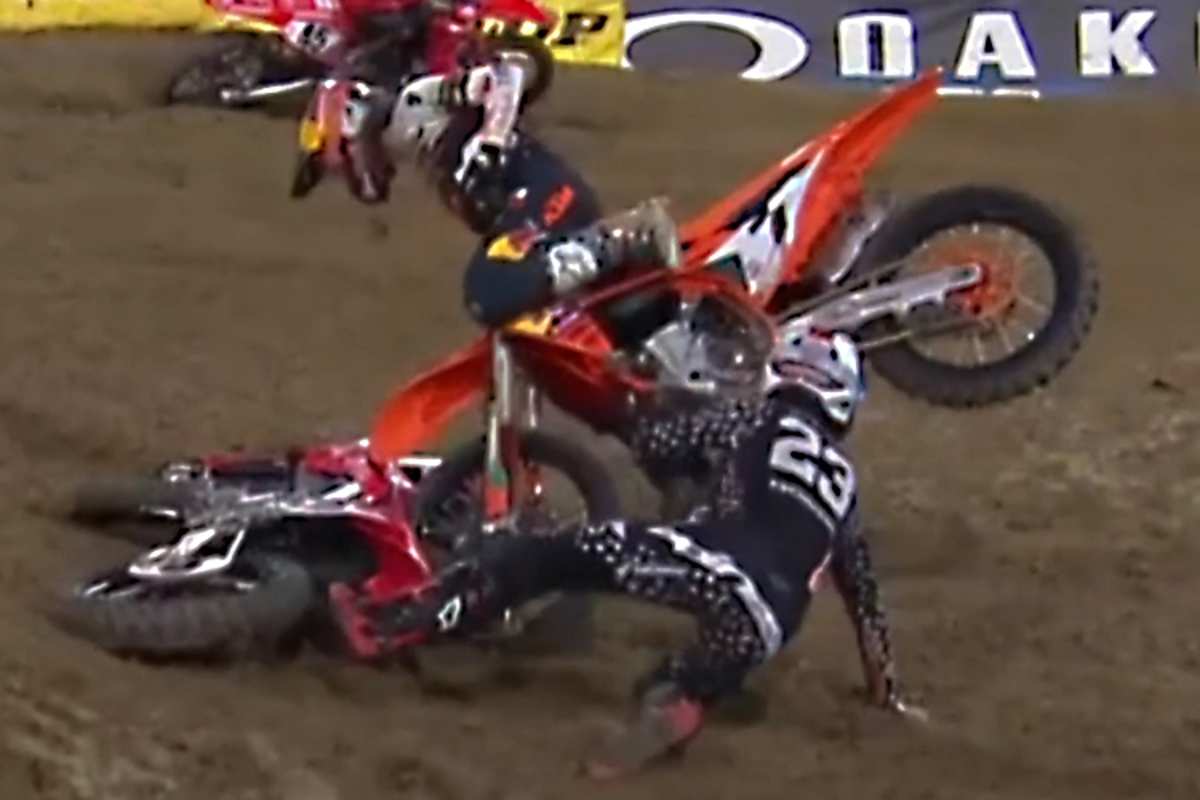 Sexton stürzte im Vorlauf, Plessinger kracht in das Wrack