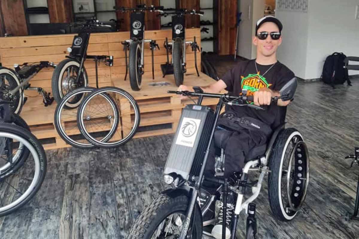 Mit dem Rollstuhl beim Fachmann