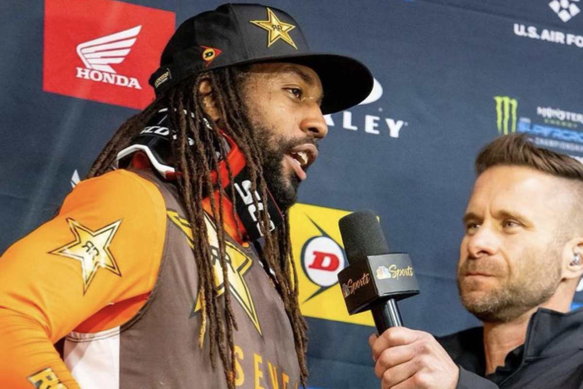 Malcolm Stewart im Siegerinterview nach seinem Sieg im Vorlauf