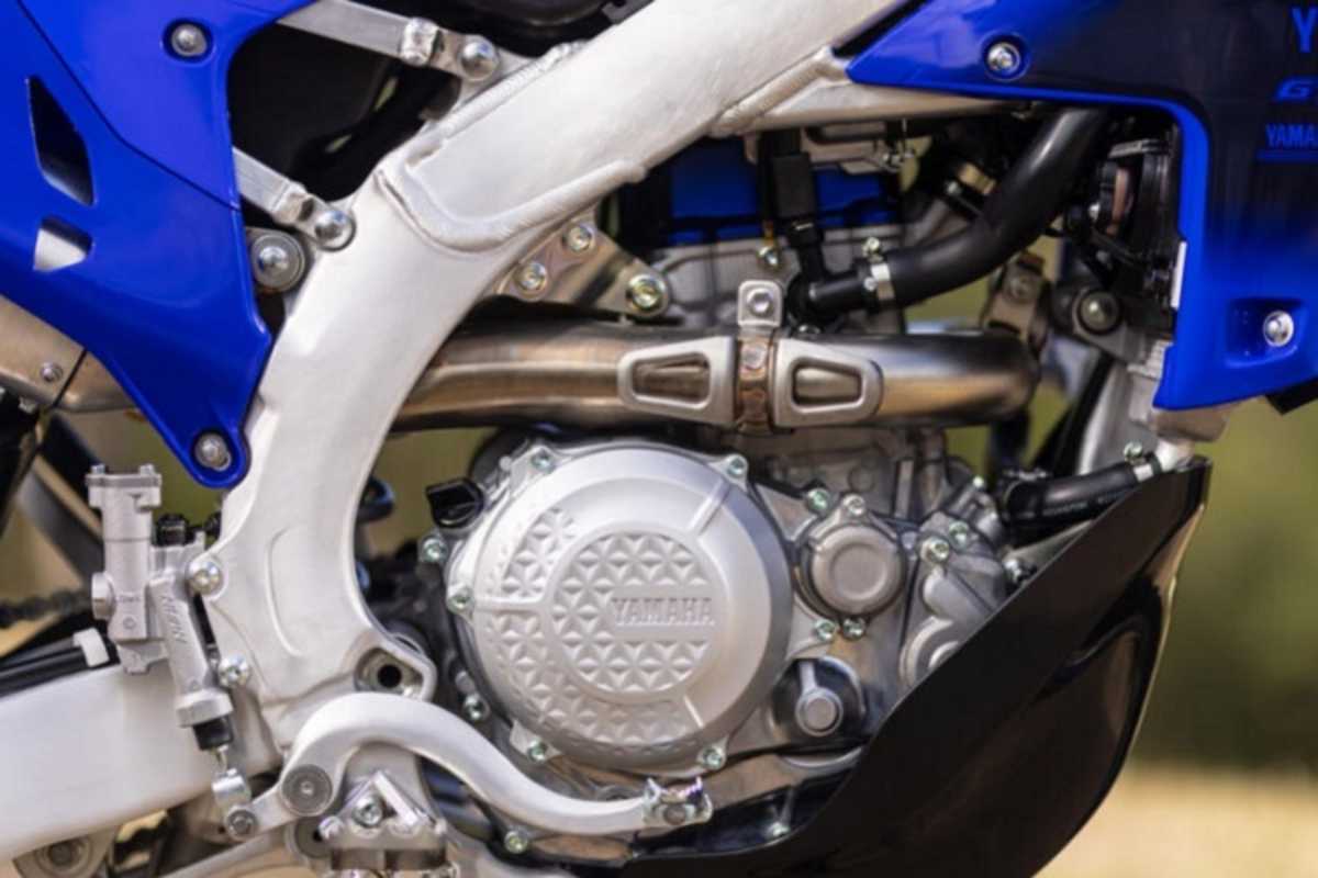 Neuer, kompakterer Motor mit neuer Kupplung und neuem Getriebe